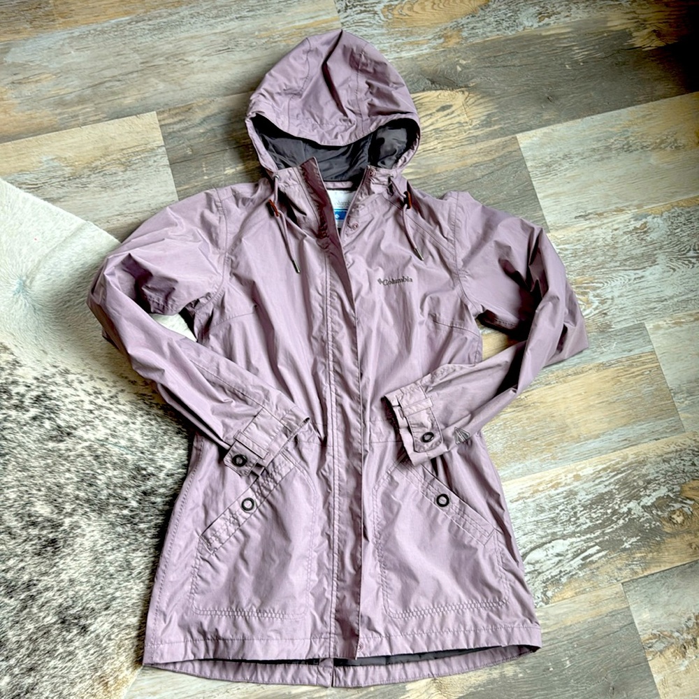 Columbia women’s windbreaker